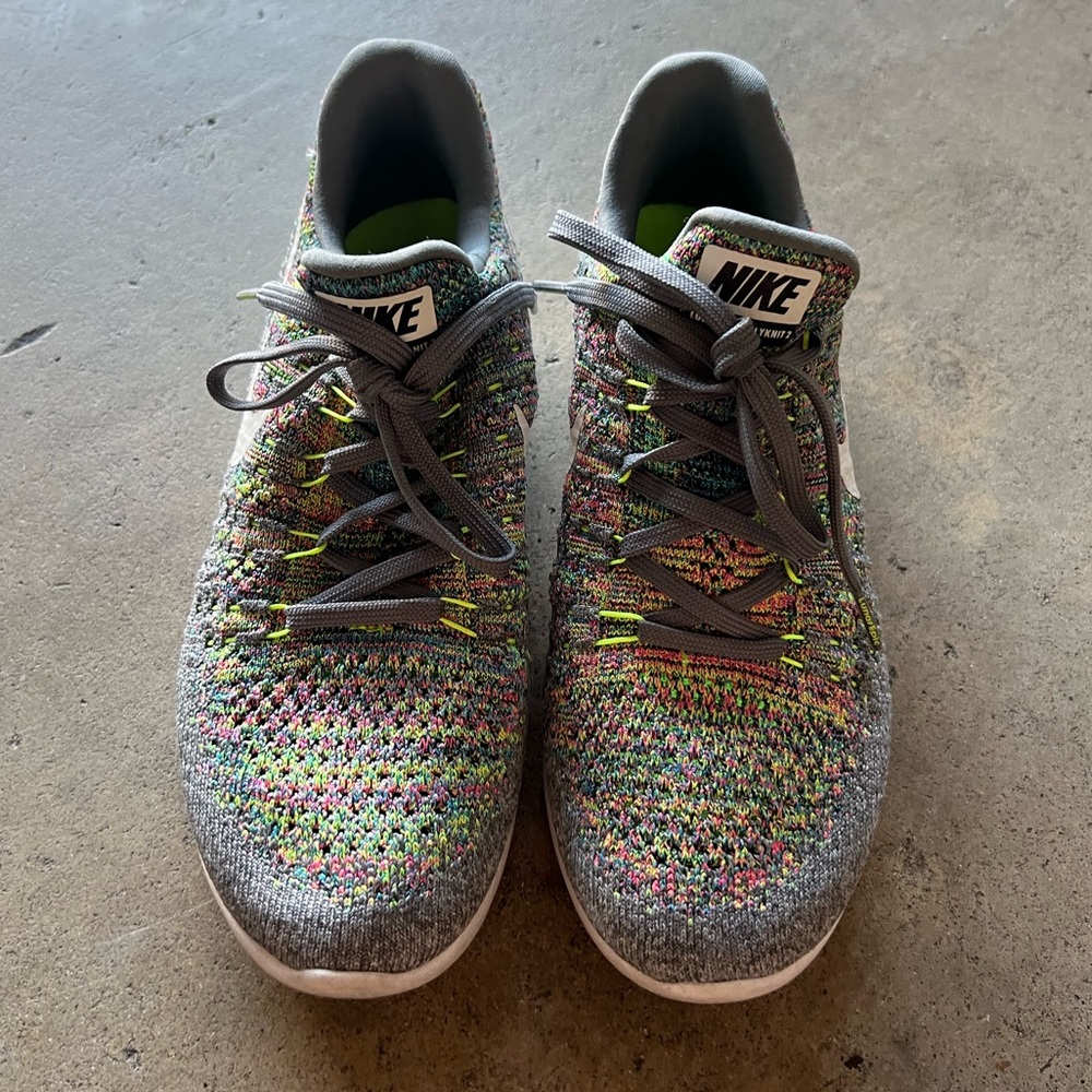 Nike LunarEpic Flyknit 2 Low Women's Size 7.5 Running Shoes Gray